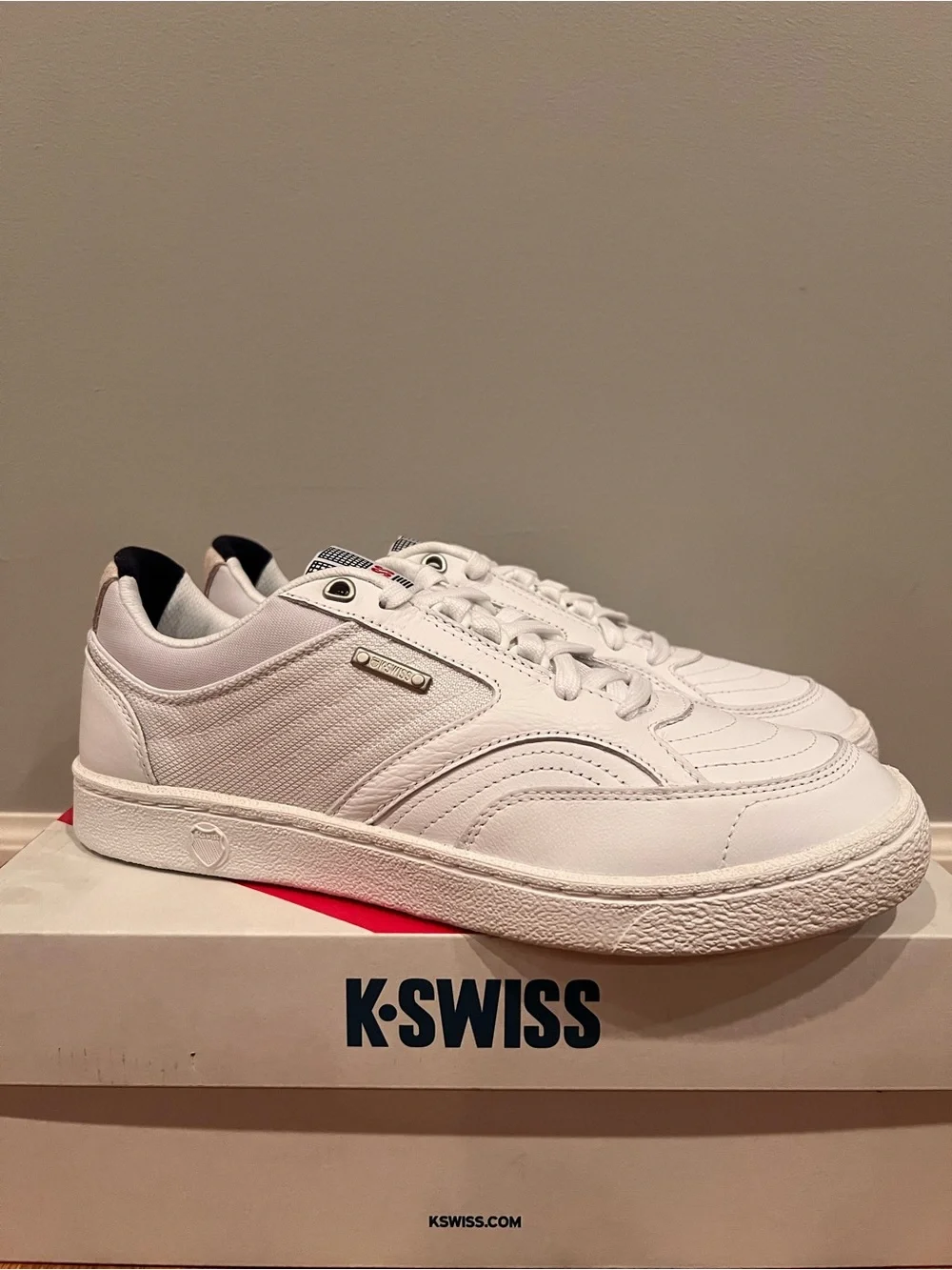 NEW K-Swiss White Ambassador Elite Men's Low-Top Sneakers Size 9.5